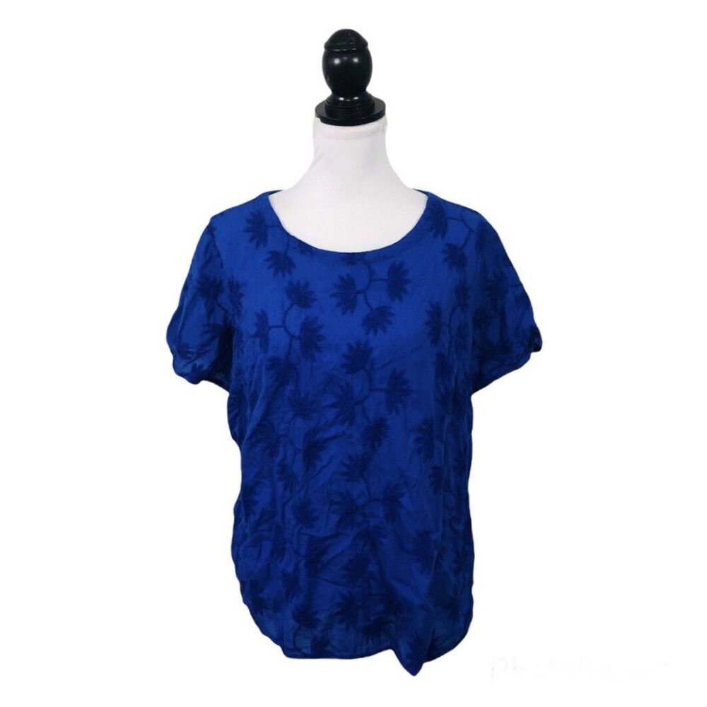 Life Style Woman Knit Top Blouse Plus Size 1X Blue Embroidered Floral Shirt